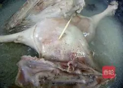 Illustration of how to make salted duck legs 9