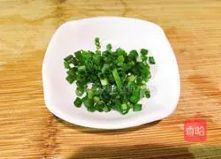 Illustration of how to make tomato and egg cups 2