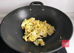 # Northeast# Shrimp and scrambled eggs recipe illustration 5