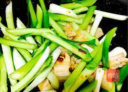 Illustration of how to make garlic and spicy stir-fried twice-cooked pork 9