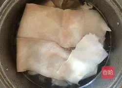 Illustration of how to make crystal meat jelly 4