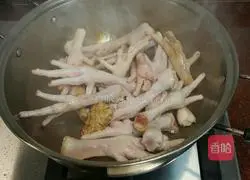 Illustration of how to make pepper and sesame chicken feet 3