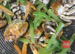 Illustration of how to make spicy hairy crabs 6