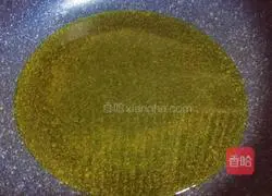 Illustration of how to make spicy stir-fried diced diced diced rice 6