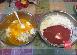 Illustration of how to make two-color mousse crystal cake 7