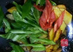 Illustration of how to make three fresh vegetables with less oil 10