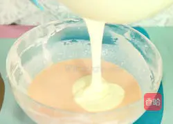 Illustration of how to make strawberry cheese mousse 10