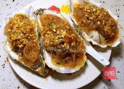 Illustration of how to make steamed oysters with garlic vermicelli 11
