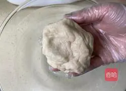 Illustration of how to make wavy thin pizza 6