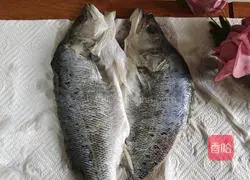 Garlic Grilled Bass Recipe Illustration 2