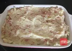 Illustration of how to make baked mashed potatoes 4