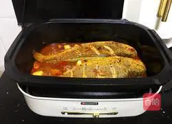 Illustration of how to make braised yellow croaker in spicy sauce 8