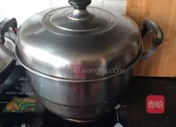 Illustration of how to make steamed scallops with garlic vermicelli 11