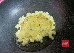 Illustration of how to make whitebait scrambled eggs 5