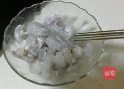 Illustration of how to make sea cucumber, carrot and fried shrimp 2