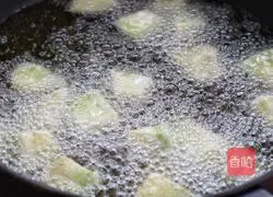 Illustration of how to make Northeastern eggplant meat slices 4