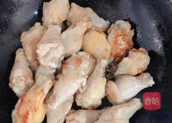 Cordyceps Flower Stewed Chicken (with Spring Bamboo Shoots and Shiitake Mushrooms) Recipe Illustration 7