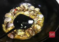 Illustration of how to make fried scallops with onions and ginger 5