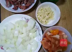 Illustration of making fat sausage 1