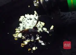 Illustration of how to make lettuce with garlic sauce and oyster sauce 6