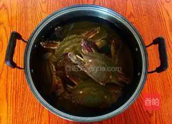 Illustration of how to make steamed swimming crab 1