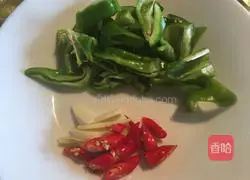 Illustration of how to make fried dough sticks and twice-cooked pork 2