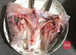 Illustration of how to make fish head with chopped pepper 2
