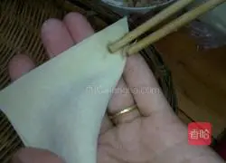 Illustration of outflanking hand 4