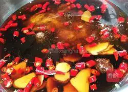 Illustration of how to make spicy seafood with spicy sauce 7