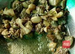 Illustration of how to make potato beer duck 6