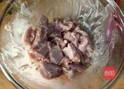 Illustration of how to make drunken pork ribs 2