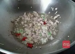 Illustration of how to make homemade tofu in pot 3