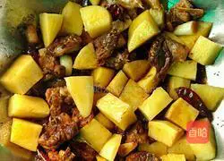 Illustration of how to make potato beer duck 9