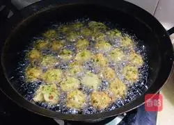 Illustration of how to make radish meatballs 9