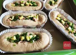 Illustration of how to make rye bacon cheese bread 20