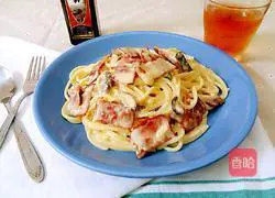 Illustration of how to make creamy bacon pasta 17