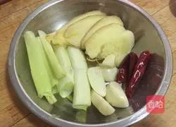 Potatoes with beef tendons Illustration of how to do it 1