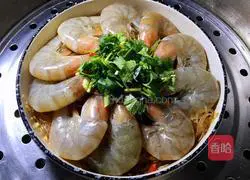 Illustration of how to make steamed shrimp with garlic vermicelli 24