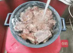 Illustration of how to make white radish stewed lamb chops 1