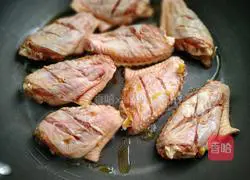 Illustration of how to make Coke Chicken Wings 3