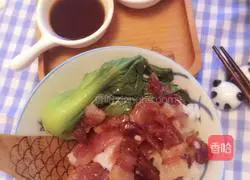 Illustration of how to make preserved meat clay pot rice 10