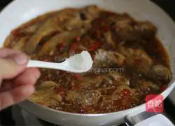 Hunan style small yellow croaker recipe illustration 8