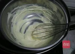 Strawberry Cheese Mousse Cake Recipe Illustration 10