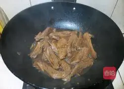 Illustration of how to make braised duck wings with Zhuhou Sauce 8