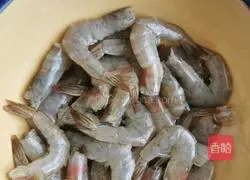 Illustration of how to make salt and pepper shrimp (air fryer version) 3