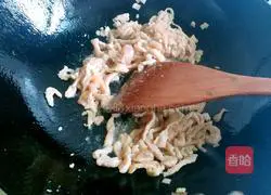 Illustration of how to make fish-flavored shredded pork 4