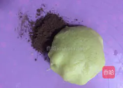 Heart-shaped two-color cookie recipe 9