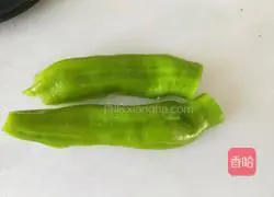 Illustration of how to make fried sausage with pepper 2