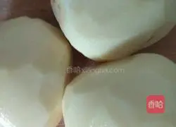 Illustration of how to make mashed potatoes with oyster sauce 1