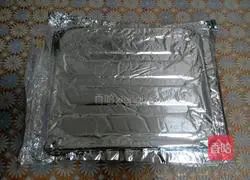 Strawberry Cream Cake Roll Recipe Illustration 16